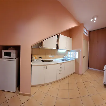 Frank Apartmanhaz Apartament Balatonboglár