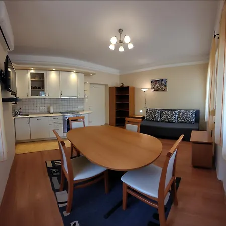 Apartament Frank Apartmanhaz Balatonboglár